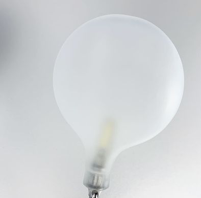 Флористичний настінний світильник у корпусі білого кольору W 686/7 WH